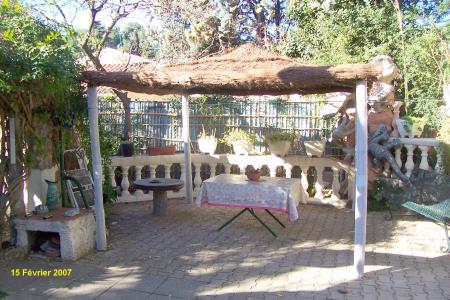  construction d'un abri-repas en 