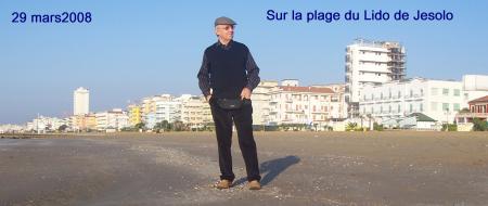   sur la plage de J&eacute;solo