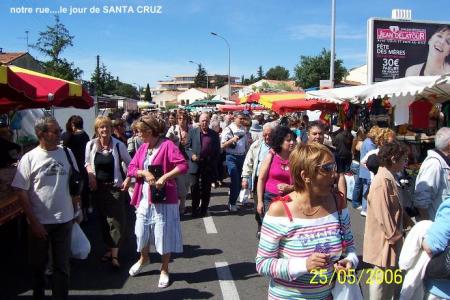 notre rue le jour de SANTA CRUZ
