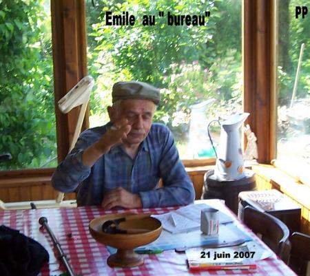 Emile au travail...ou mots fl&eacute;ch&eacute;s ....