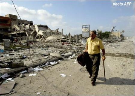  le libanais et les ruines....