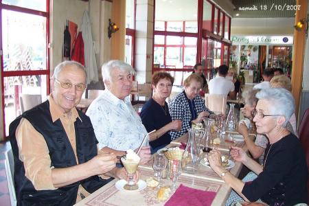 repas amical &agrave; 